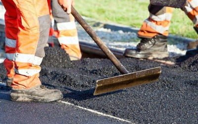 How are lines painted on Roads?