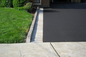 How to Pick the Right Paving Company for Your Home or Business